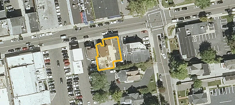 70 Lewis St