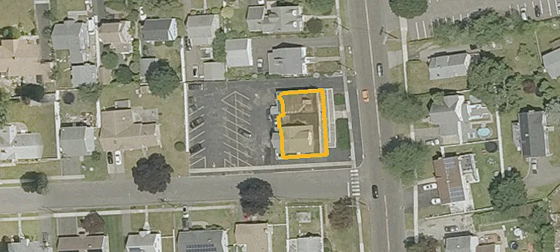 1081 Huntington Rd
