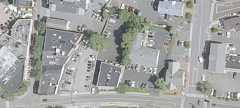 22 Ee Ave