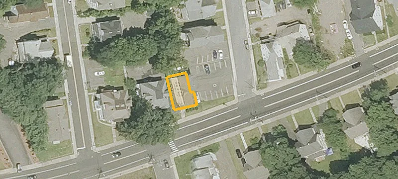 225 Ctr St