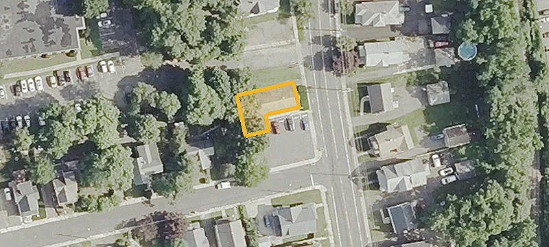 53 Burlington Ave