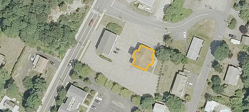 70 Essex Rd, Unit 4