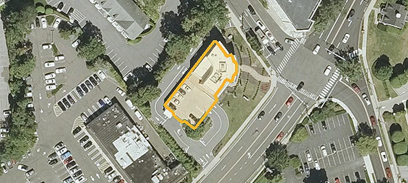 111 Putnam Ave
