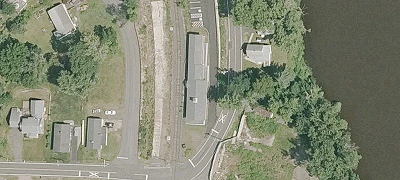 240 Mdw Rd