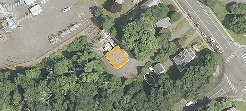 952 Corbin Ave