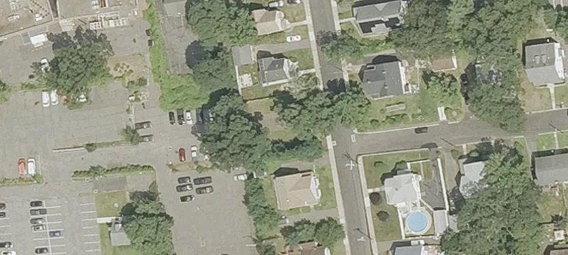 28 Madison St