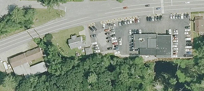 487 School St