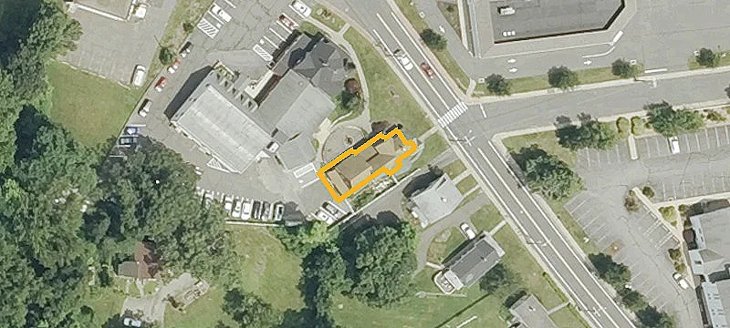 36 Main St