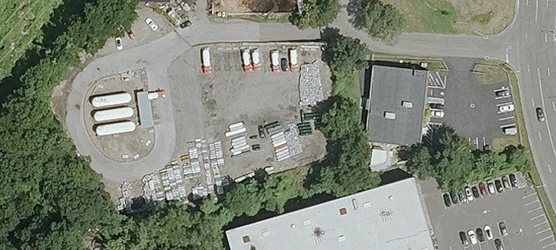 79 Rockland Rd