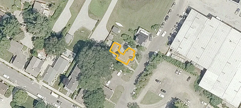 6 Fry St