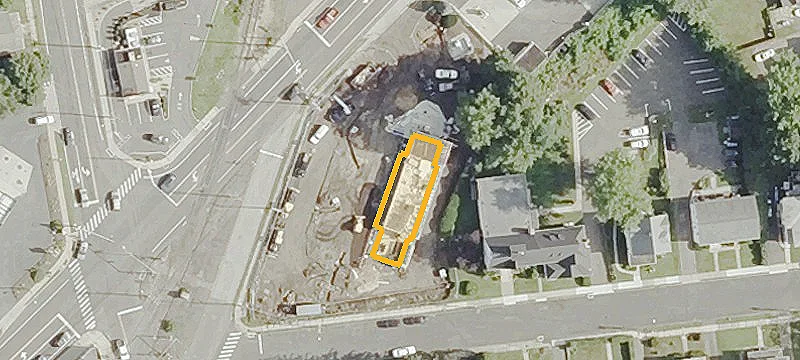 12 Farmington Ave