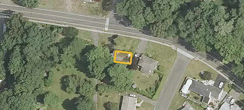 881 Farmington Ave