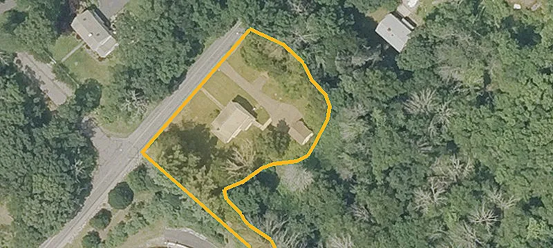 48 Dog Ln