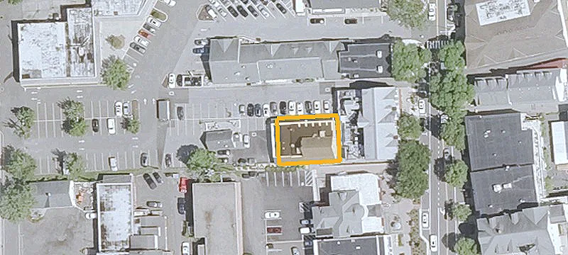 411 Main St