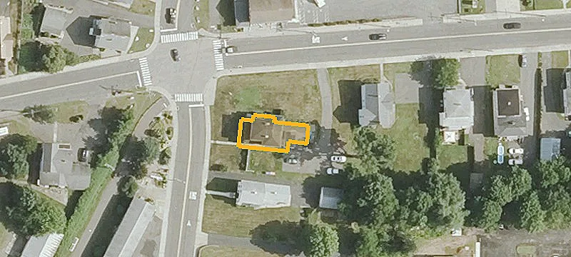 5 Bristol St