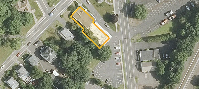 318 Main St