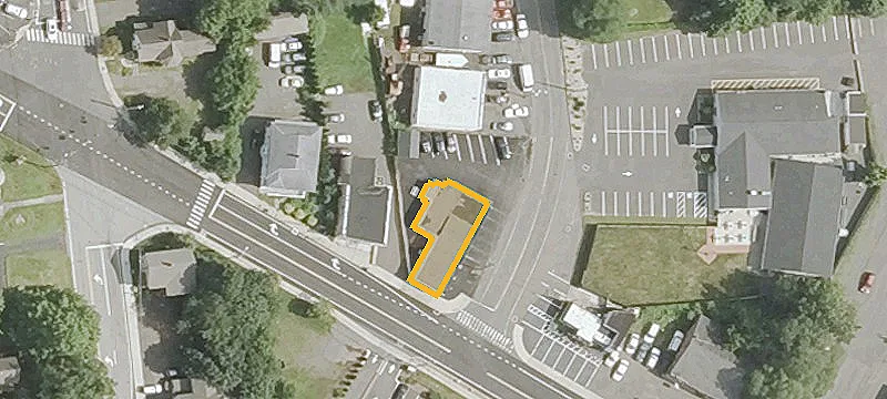 785 Farmington Ave