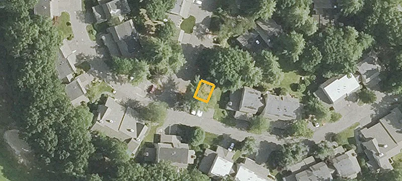 506 Applewood Ln