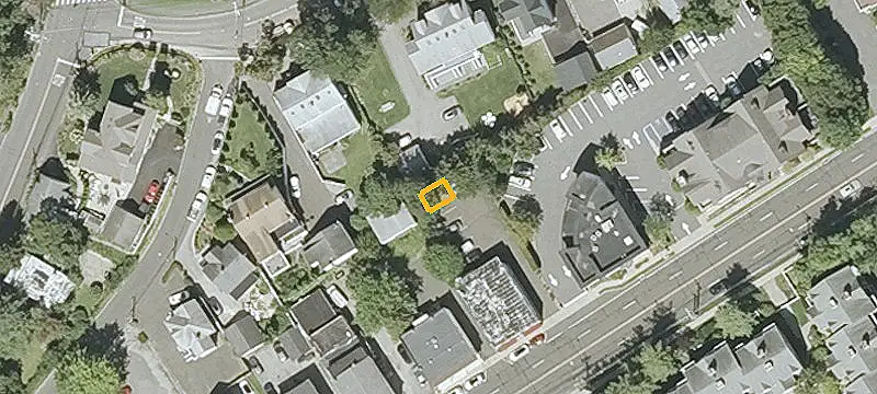 440 Putnam Ave