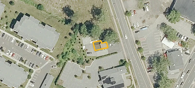 27 Main St