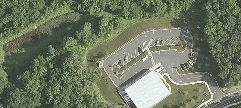 325 Commerce Dr
