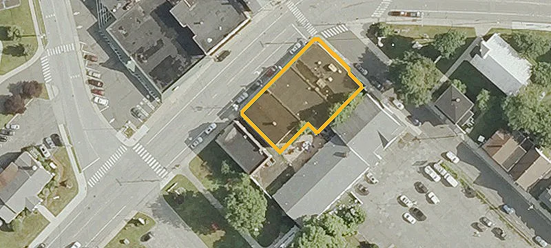 87 Main St