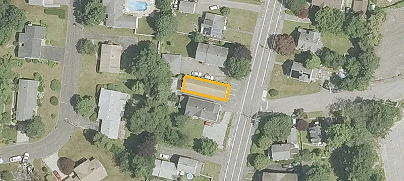 206 New Litchfield St