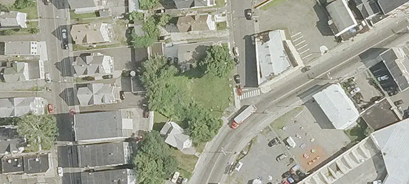 751 Main St