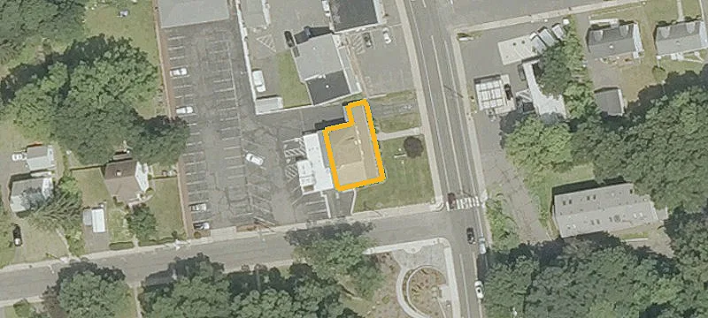 400 Main St