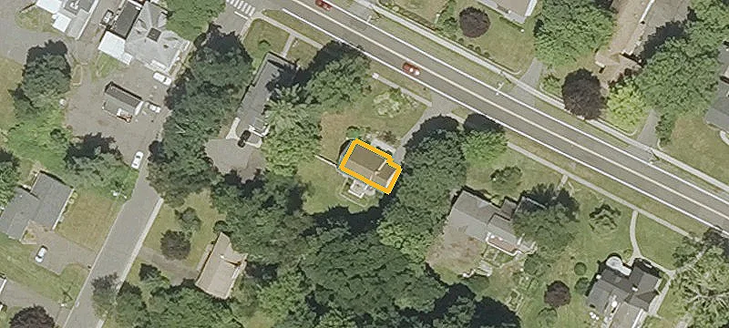 411 Main St