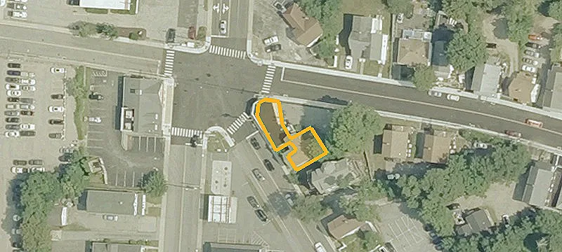 2 Benham Rd