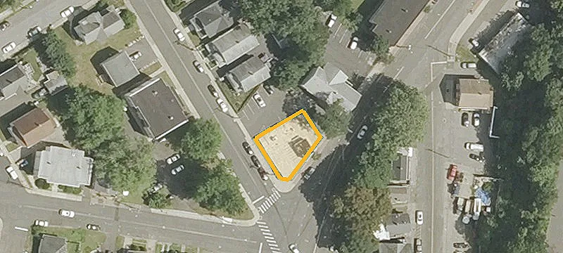 165-169 Ctr St