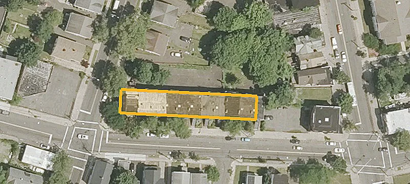 133 Henry St