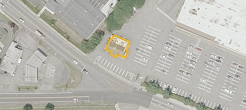 1405 Main St