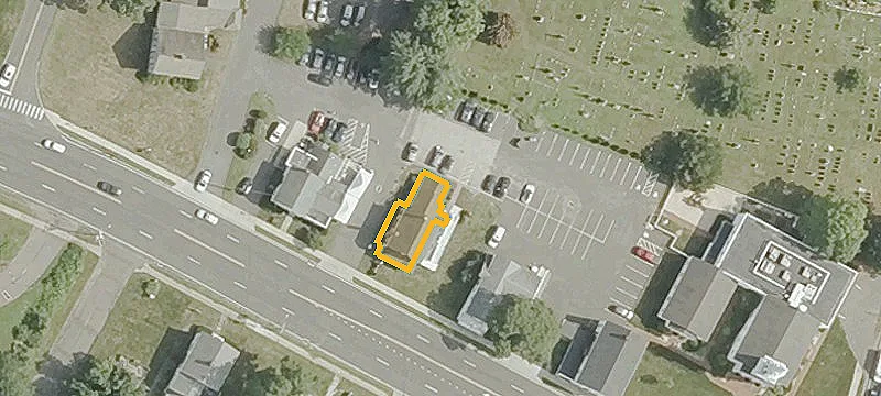 16 Main St