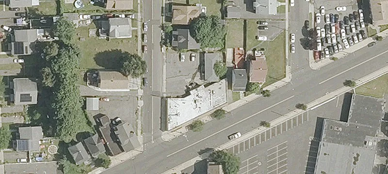 2152 Barnum Ave