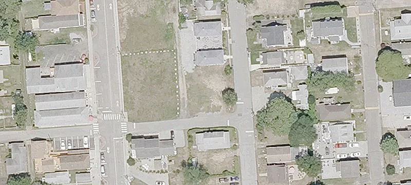 59 Swan Ave