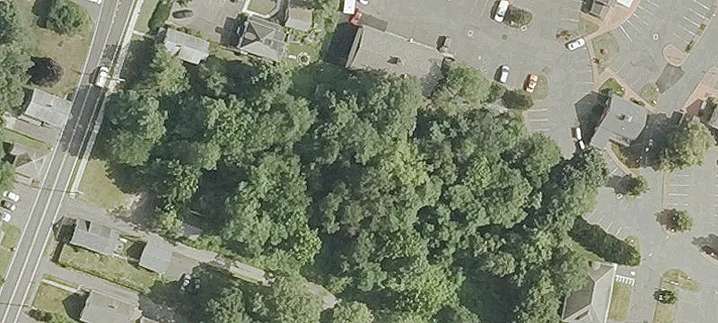 12 Old Farms Rd
