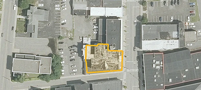 93 Main St