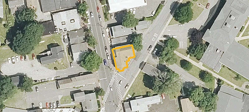 163 Main St