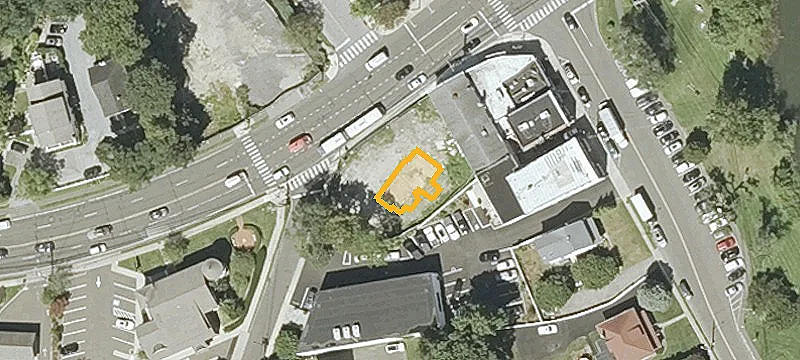 121 Putnam Ave