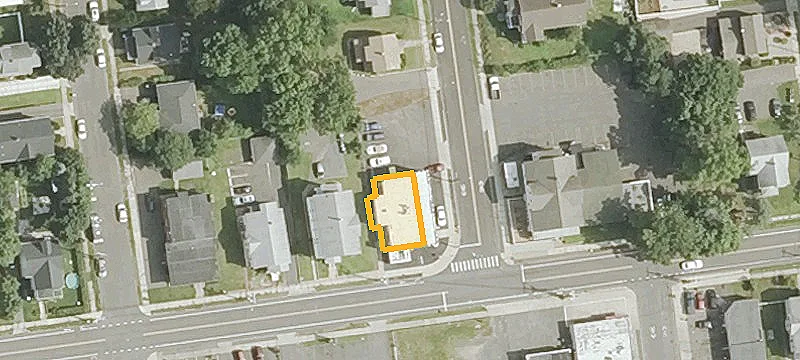 2 Carlton St