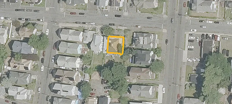 100-102 Putnam St