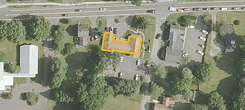 135 Dowd Ave
