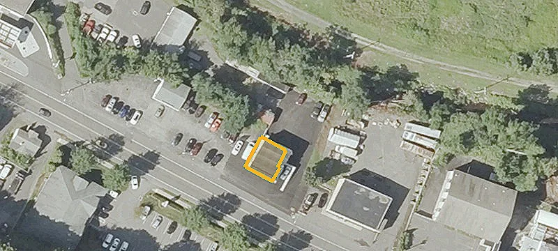 1405 Main St