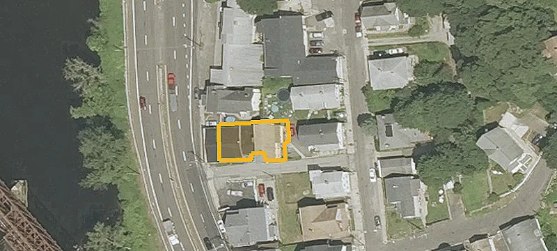 31 Derby Ave