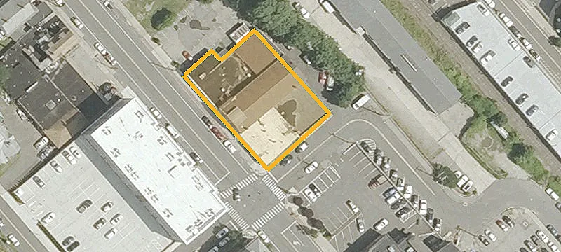 503-507 Howe Ave