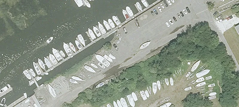 49 Riverside Dr