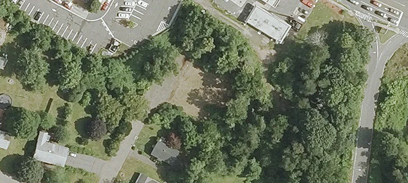 24 Hart Ave