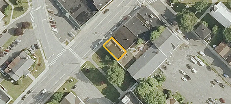 97 Main St